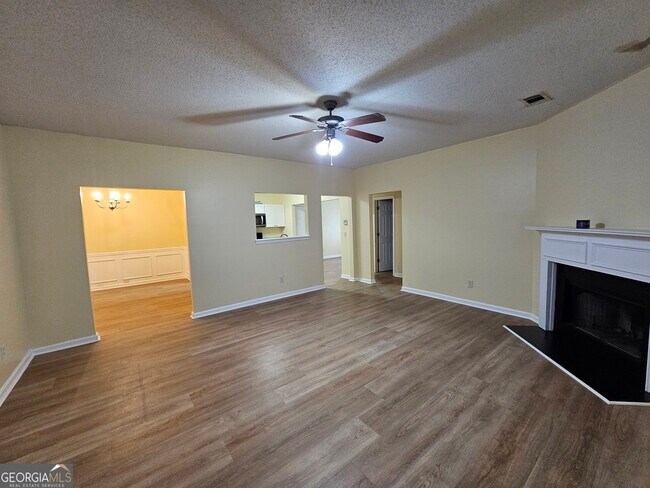 Building Photo - 206 Southwind Ln