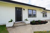 Building Photo - 913 Hander Ln