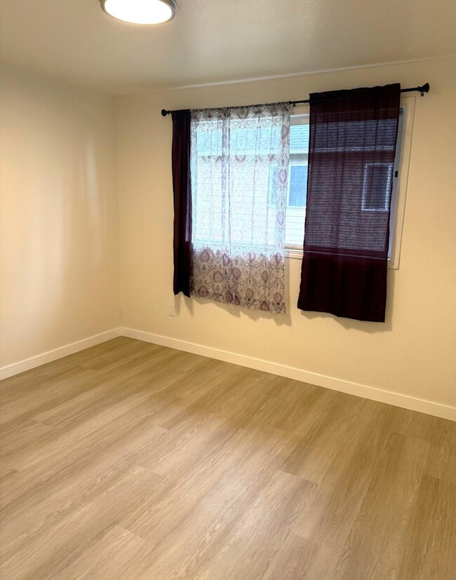 Building Photo - 2 bedroom in Bothell WA 98012