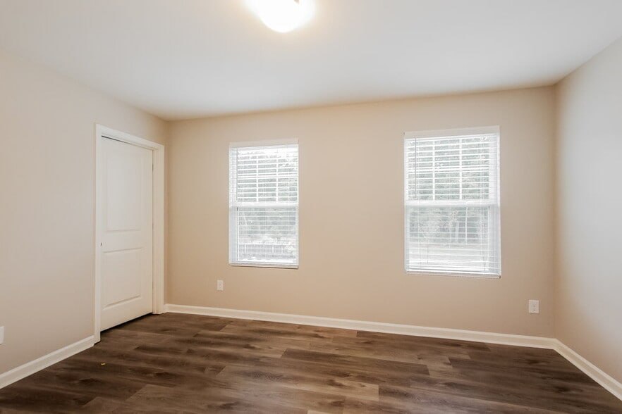 Building Photo - 4014 Tersk Dr