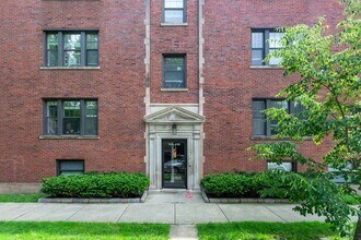 Building Photo - 921 Crain St