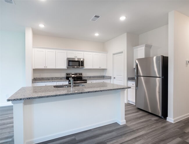 Building Photo - 31114 Gayle Prairie Oaks St