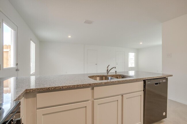 Building Photo - Amazing Northpointe Cottage- 3 Bed, 2 Bath- Eagle Mountain Saginaw ISD- 76179