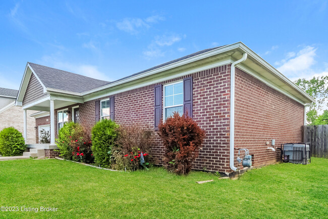Building Photo - 9900 Valley Farms Blvd