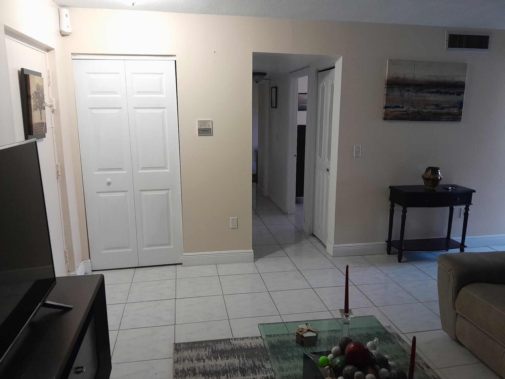 Building Photo - 2551 NW 41st Ave