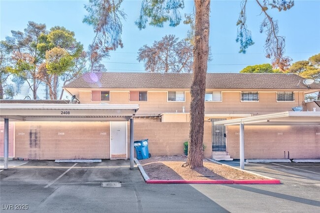 Primary Photo - 2408 Paradise Village Way