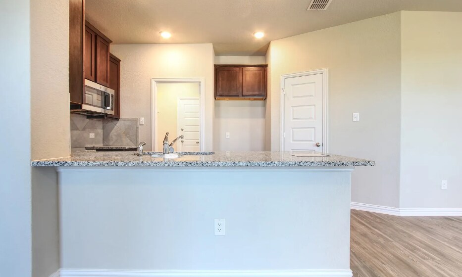 Building Photo - 5507 Devils Gate