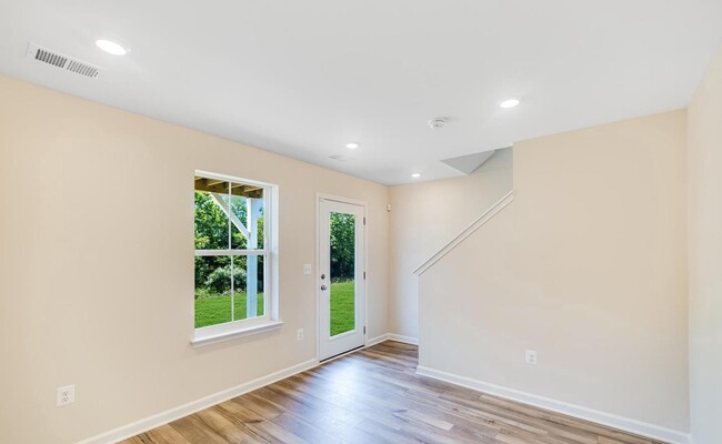 Building Photo - 28 Bigler Rd