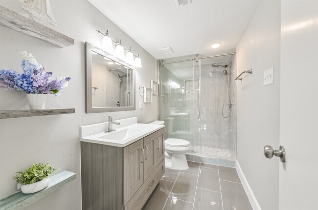 Building Photo - 14111 Misty Meadow Ln