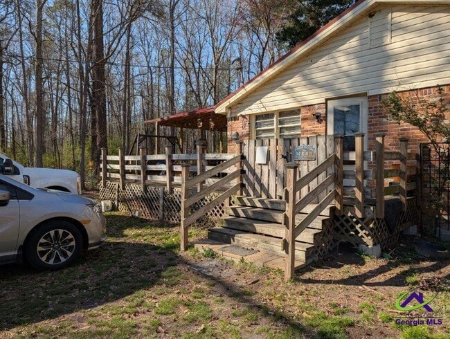 Building Photo - 1198 Hendrick Rd