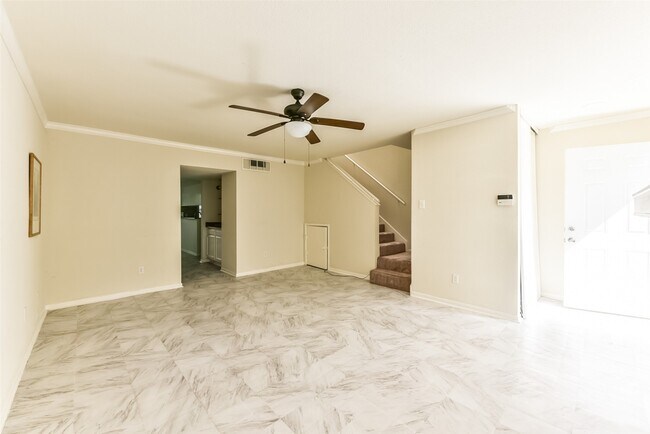 Building Photo - 5917 Fairdale Ln