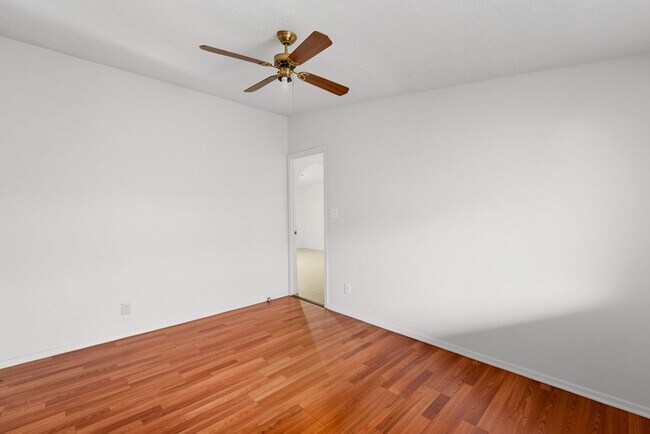 Building Photo - 13507 W Stella Ln