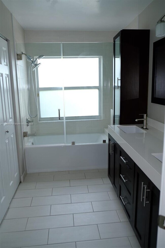 Building Photo - 16897 SW 1st Pl