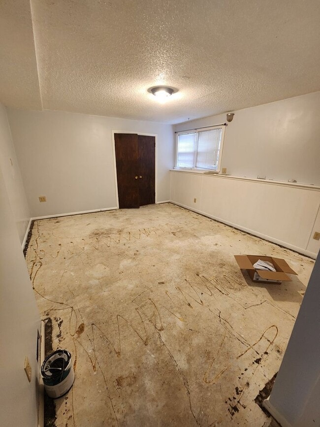 Building Photo - 1812 SW Pembroke Ln