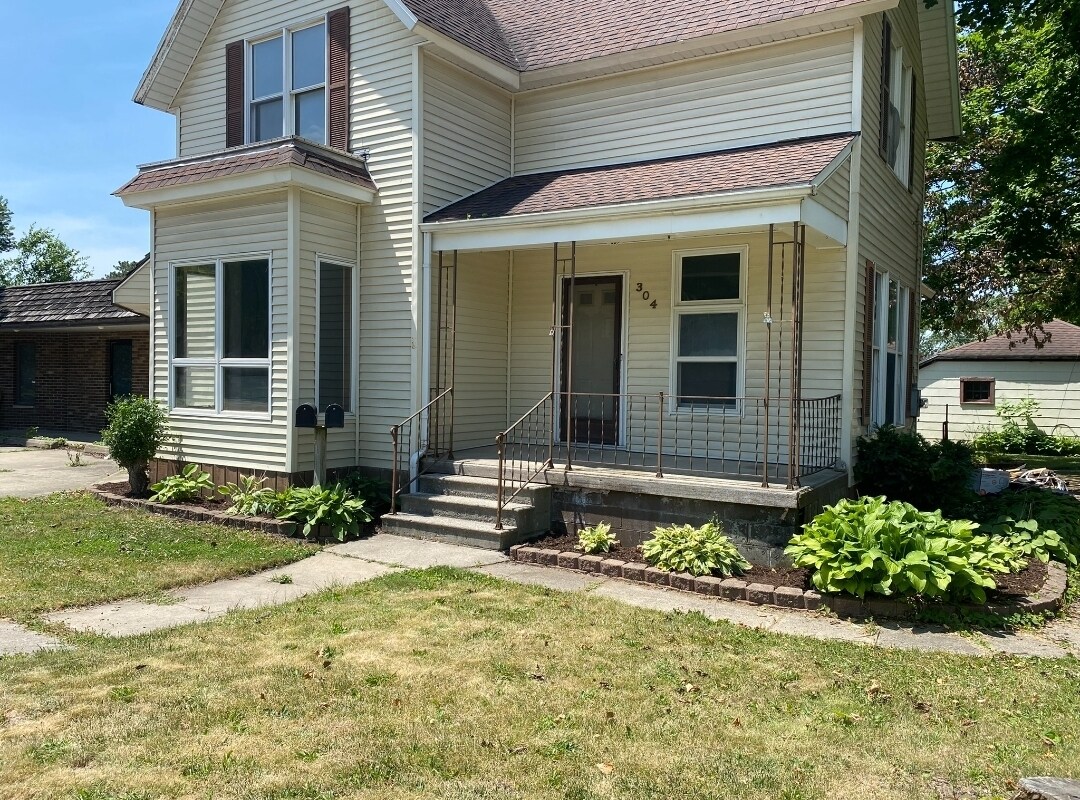 Building Photo - 304 S Beck St