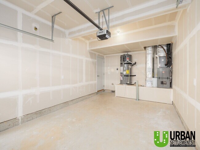 Building Photo - 224 S Woodlawn Rd