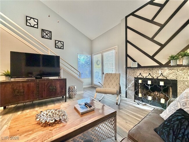 Building Photo - 2700 Lodestone Dr