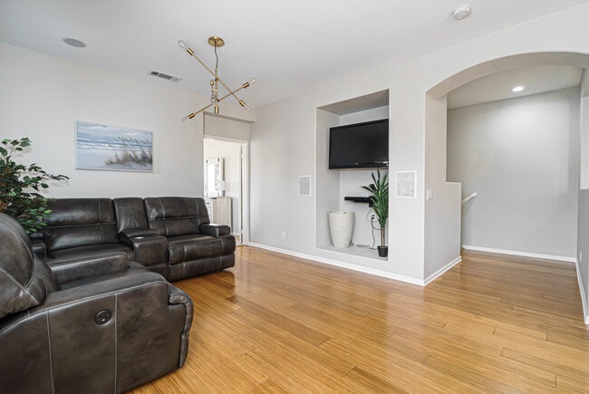 Building Photo - 2735 Brighton Ct