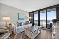 Building Photo - 601 1st St S