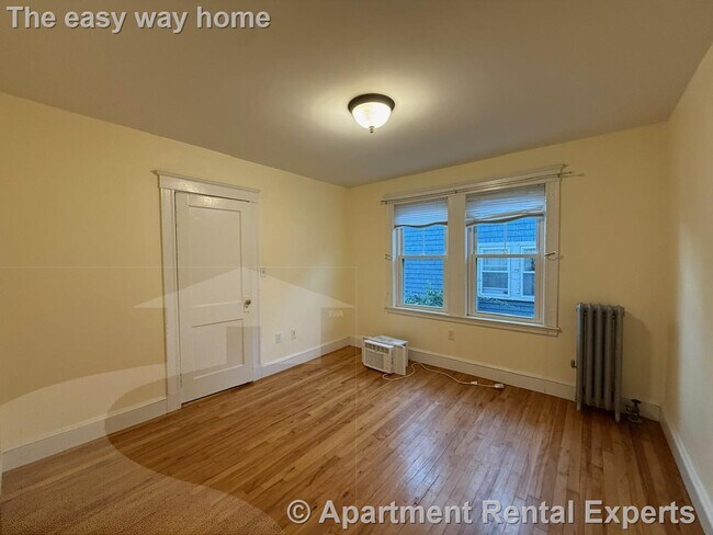 Building Photo - 67 Fairfax St