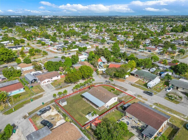 Building Photo - 30104 SW 152nd Ct