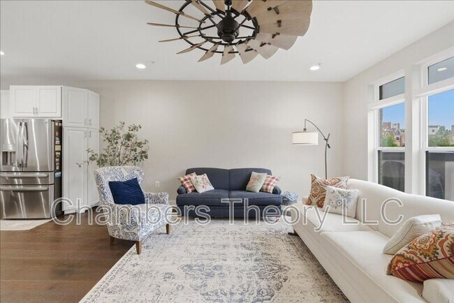 Building Photo - 42392 Soave Dr