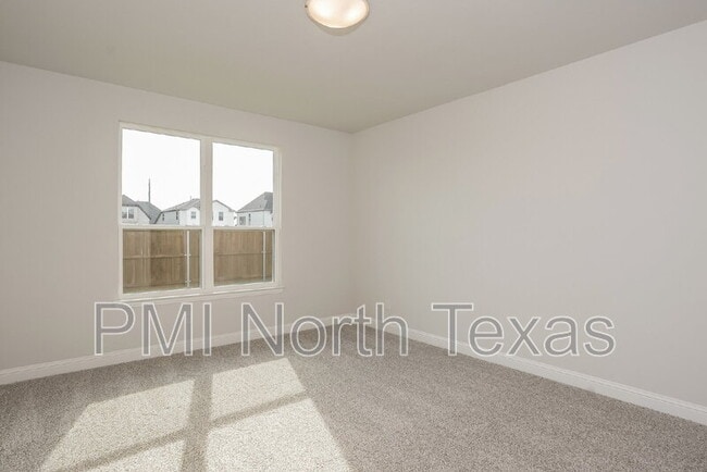 Building Photo - 532 Chianti Dr