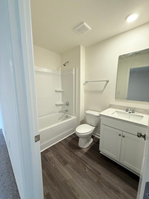 Building Photo - 2429 Brookville Dr