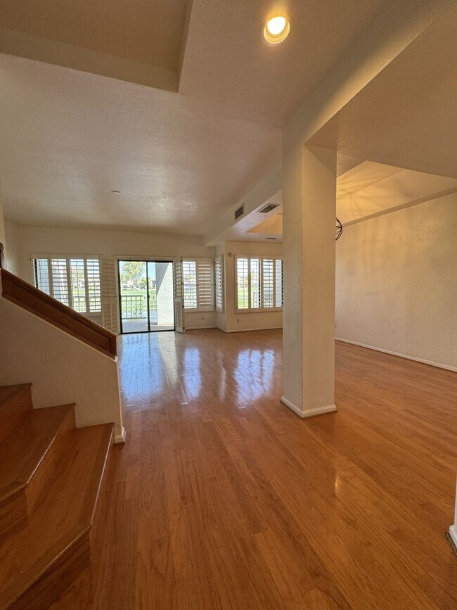 Building Photo - LUXURY LAKEFRONT GAINEY RANCH TOWNHOME WITH GOLF COURSE VIEWS – RESORT STYLE SCOTTSDALE LIVING!