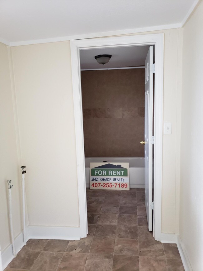 Building Photo - 1307 Josephine St