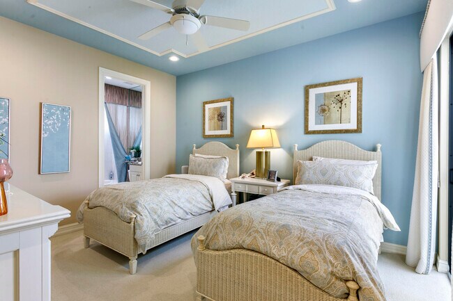 Building Photo - 6700 Fox Hollow Dr