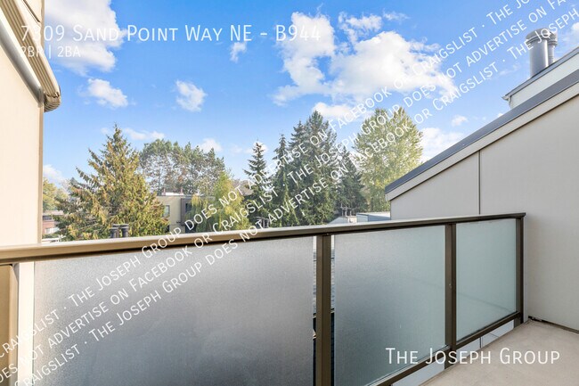 Building Photo - 7309 Sand Point Way NE
