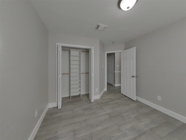 Building Photo - 19111 Deep S Ct