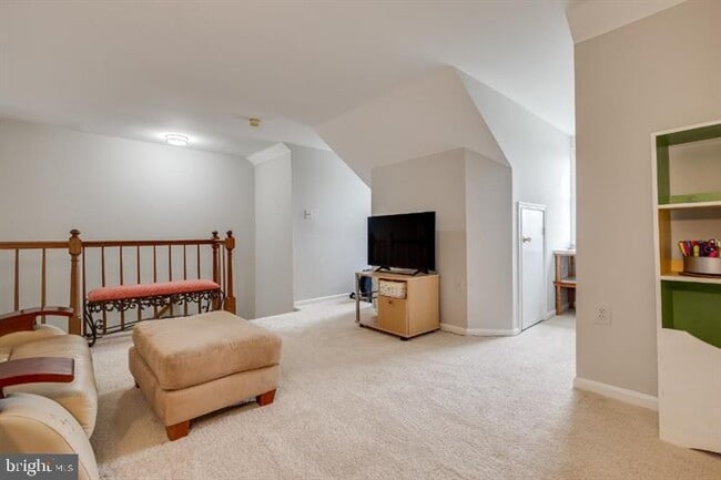 Building Photo - 21186 Winding Brook Square