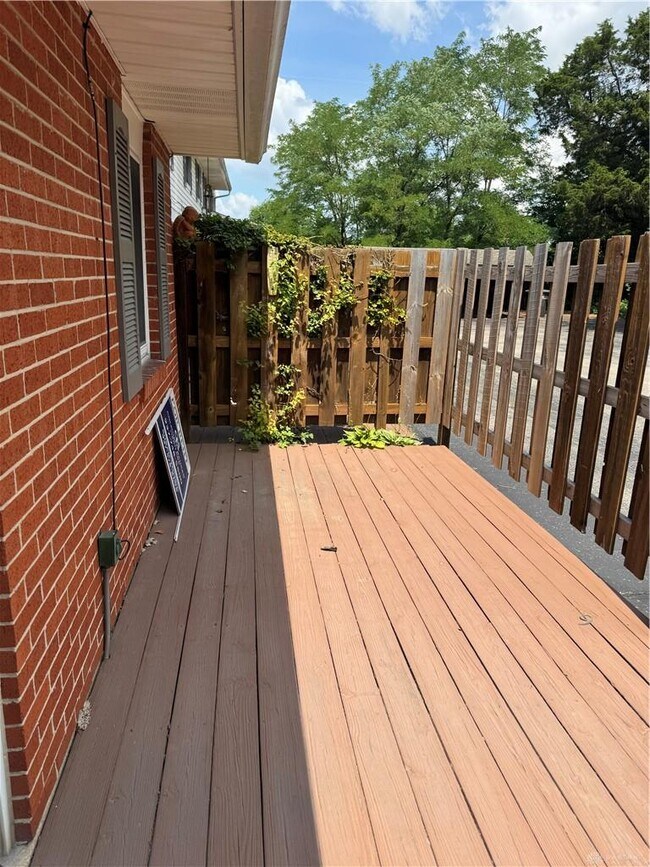 Building Photo - 6078 Norwell Dr