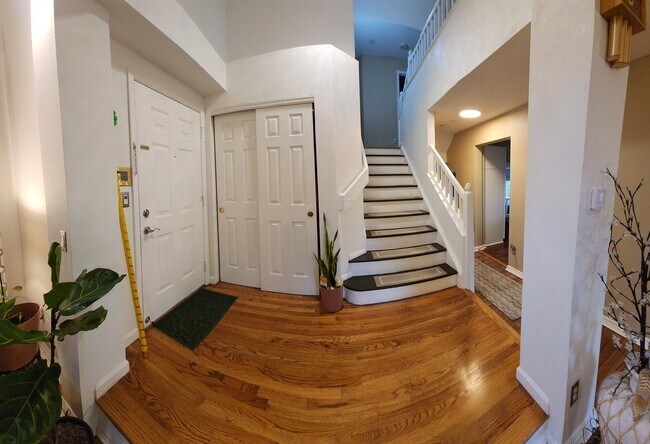 Building Photo - 5415 S Dunkirk Way