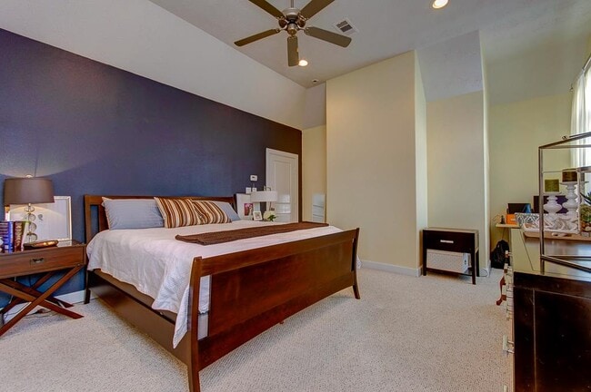 Building Photo - 1319 Birdsall St