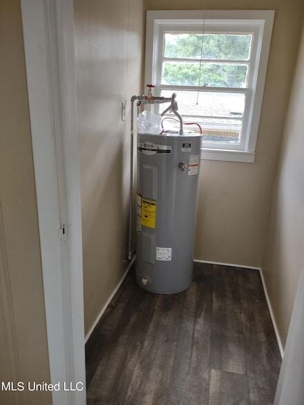 Building Photo - 1426 50th Ave