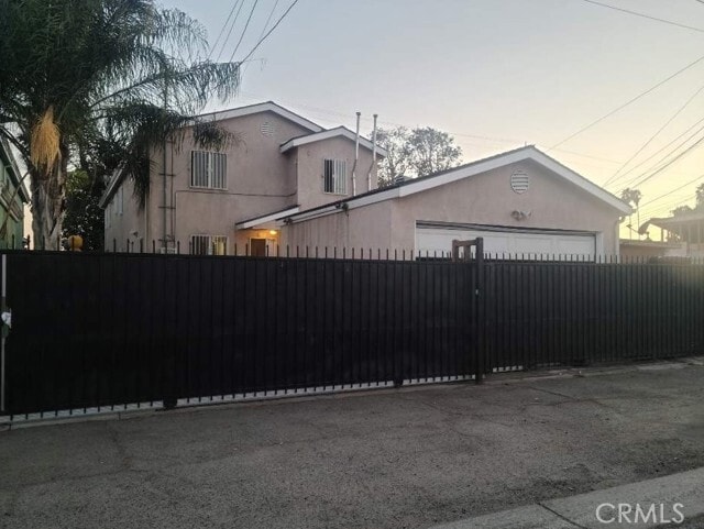 Building Photo - 635 E 79th St