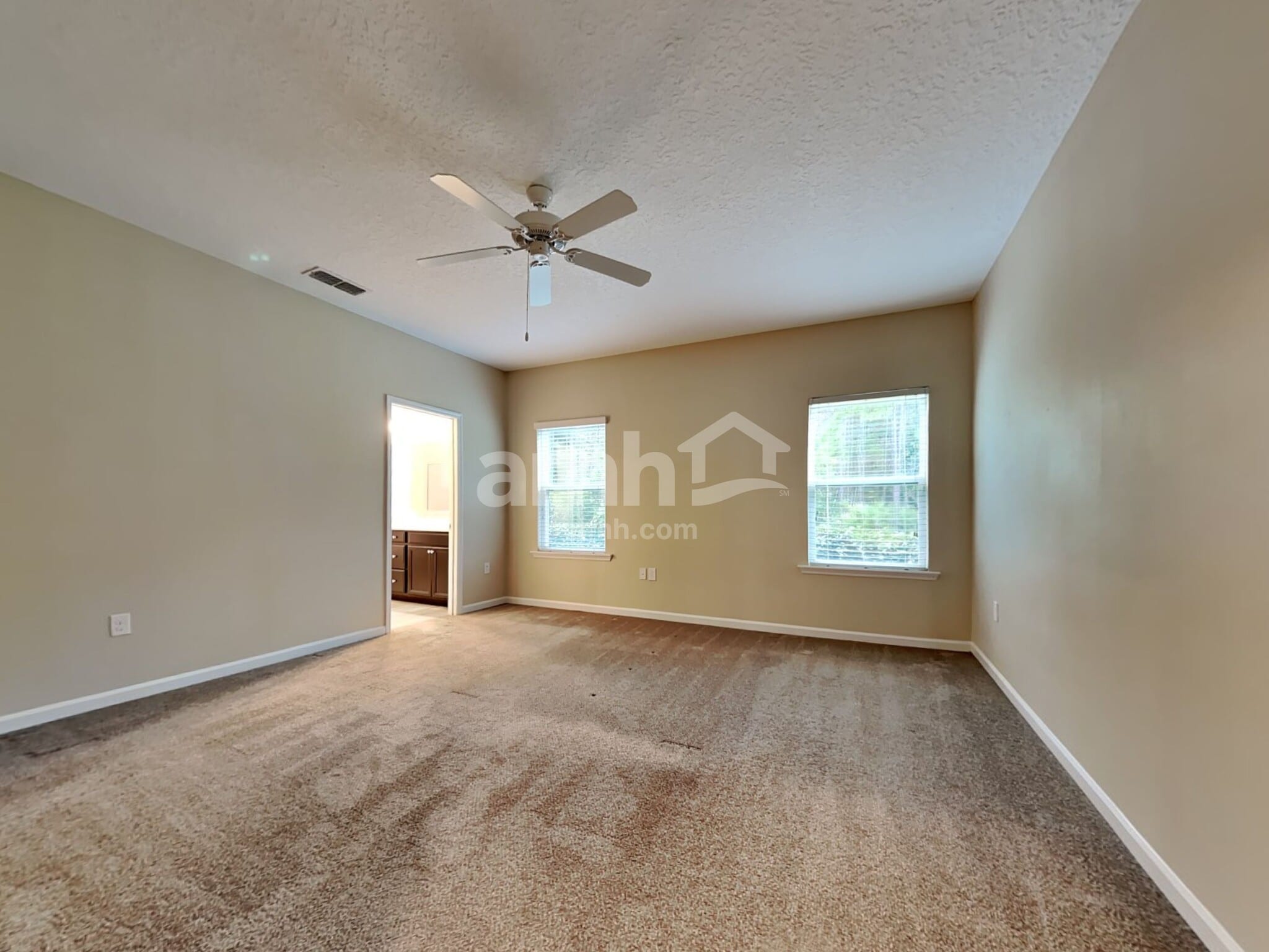 Building Photo - 225 Otero Point