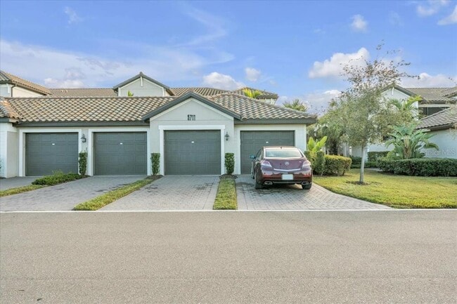 Building Photo - 5711 Palmer Cir