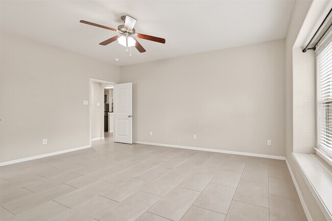 Building Photo - 19339 Vermillion Ct