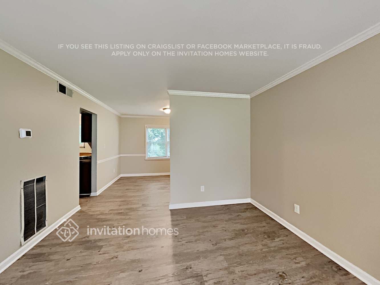 Building Photo - 10430 Meadow Crest Ln