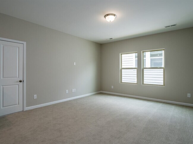 Building Photo - 128 Blue Hydrangea Ln