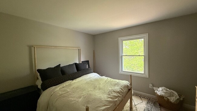 Building Photo - Three Bedroom Rambler in Spotsylvania