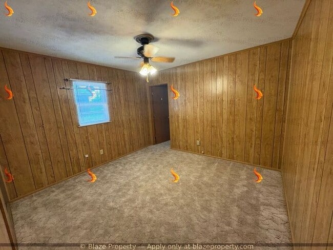 Building Photo - 4 bedroom 2 bathroom home in Lawndale read...