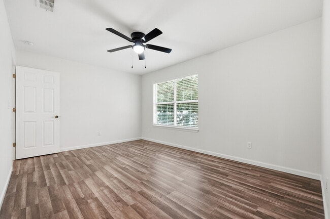 Building Photo - 403B Yancey St