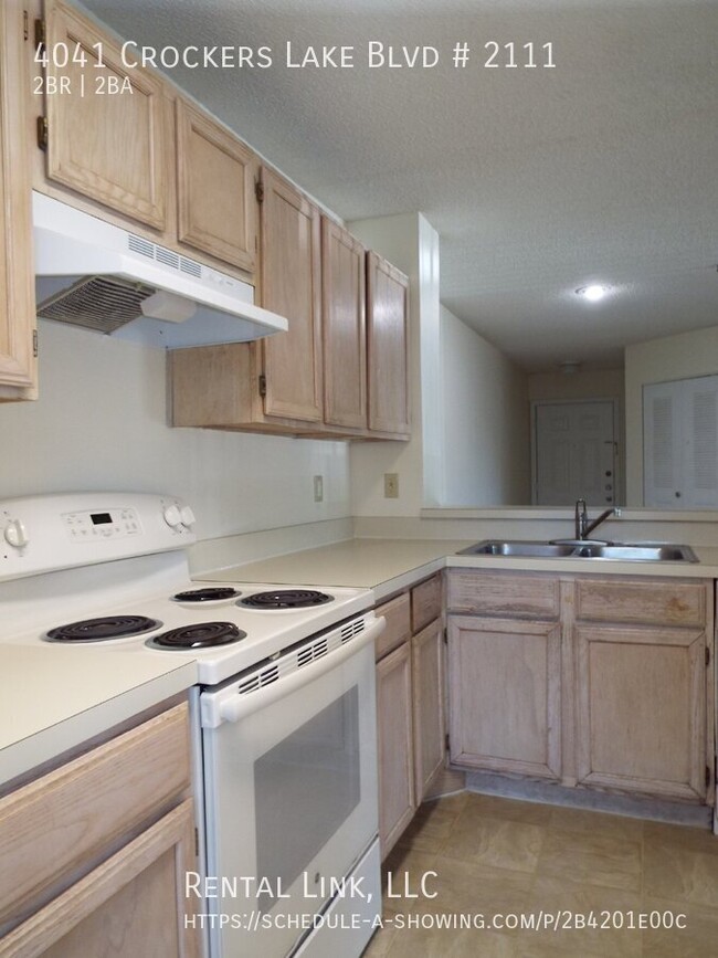 Building Photo - 4041 Crockers Lake Blvd