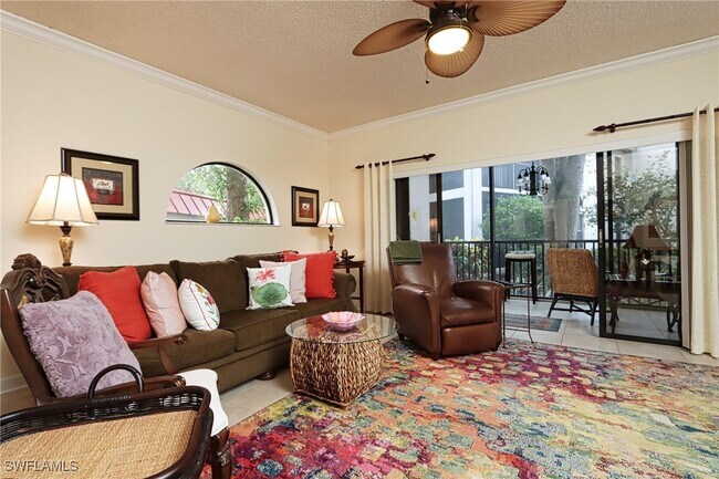 Building Photo - 563 Serendipity Dr