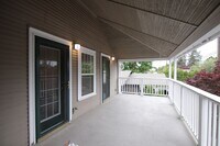 Building Photo - 1128 E 29th Ave